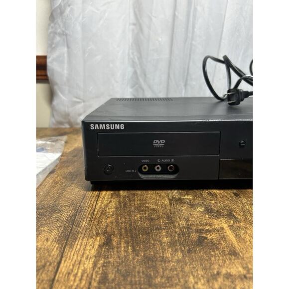 Samsung DVD-V9800 DVD VHS Combo Player HDMI 4Head Hi-Fi No Remote READ - Picture 3 of 15